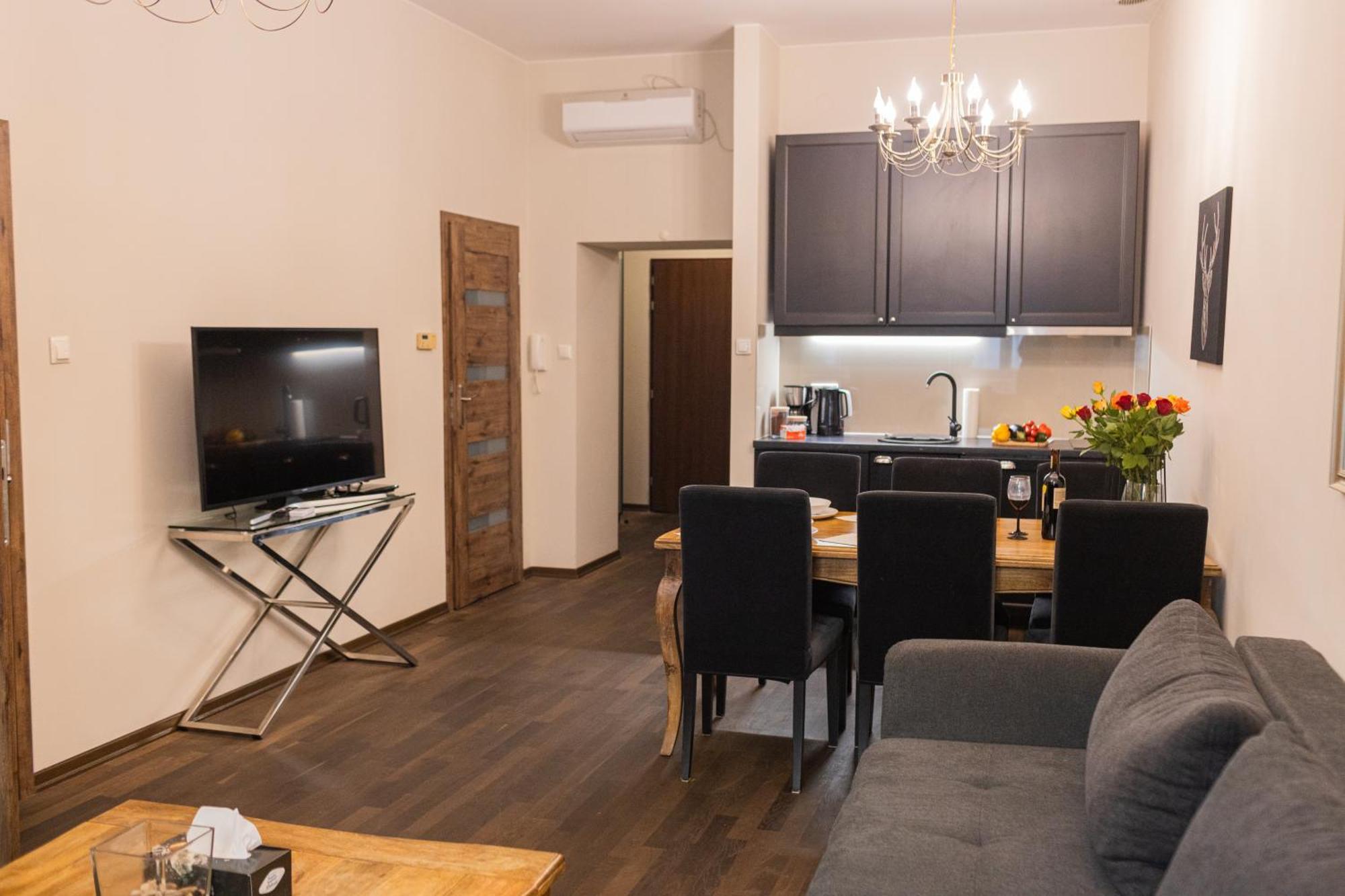 Lux Apartmenty - Old City Красков Екстериор снимка