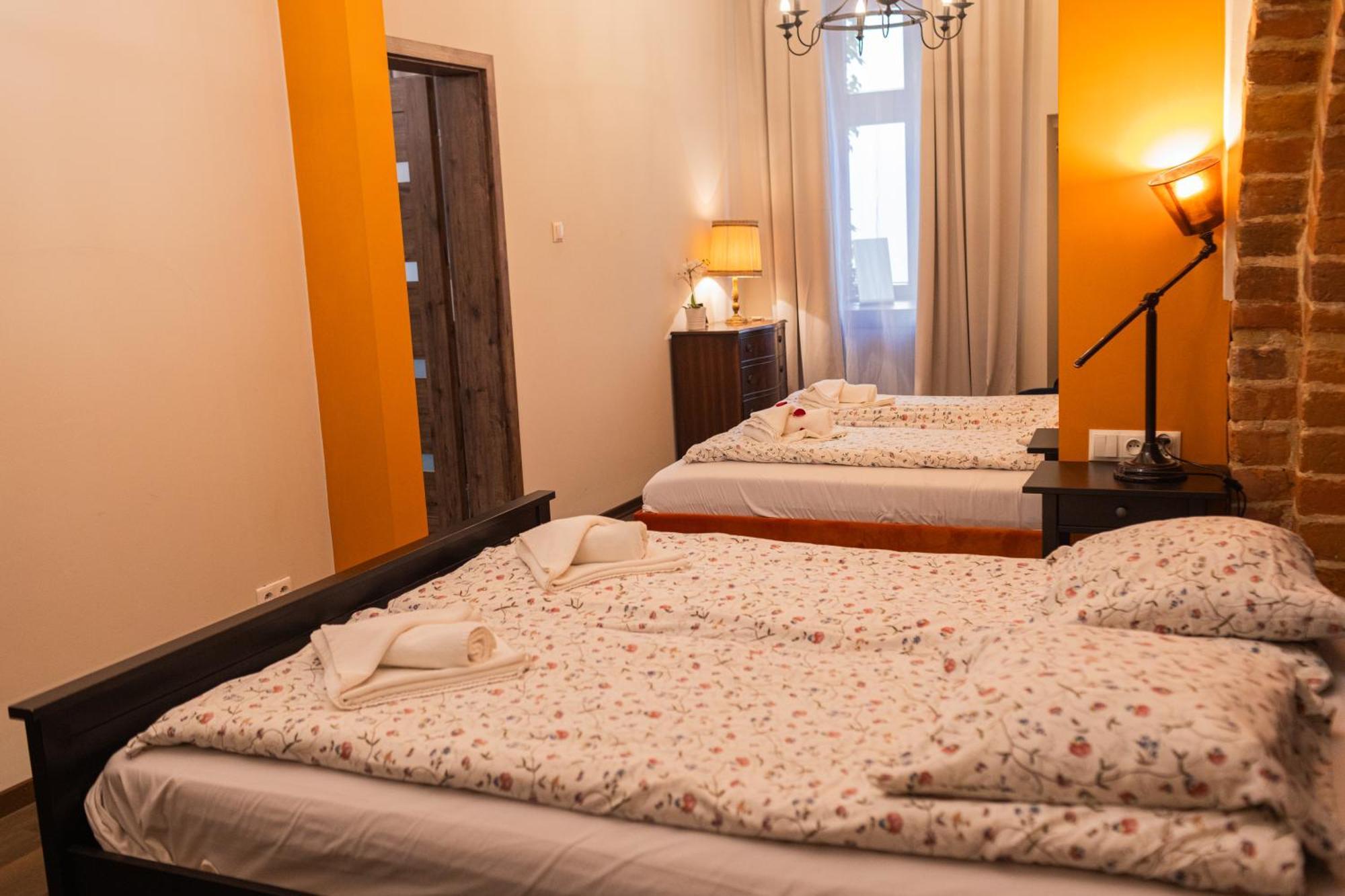 Lux Apartmenty - Old City Красков Екстериор снимка